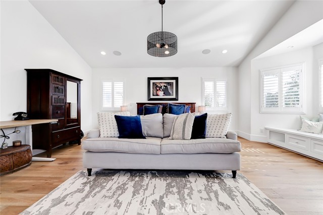 2304 Elm Avenue, Manhattan Beach, California 90266, 5 Bedrooms Bedrooms, ,4 BathroomsBathrooms,Residential,Sold,Elm,SB21197598