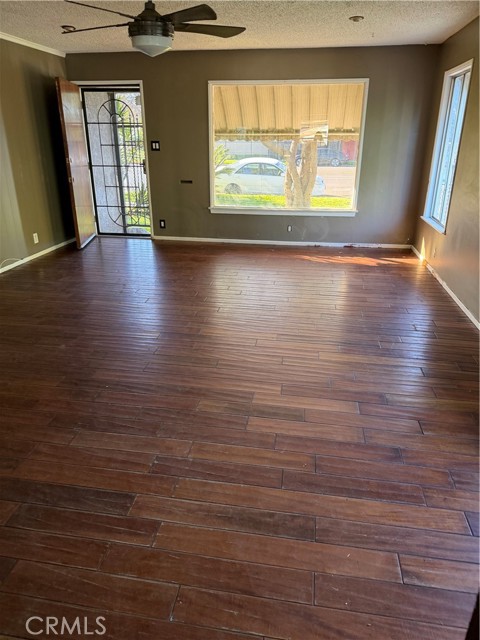 Detail Gallery Image 4 of 20 For 4087 Abbott, Lynwood,  CA 90262 - 2 Beds | 1 Baths