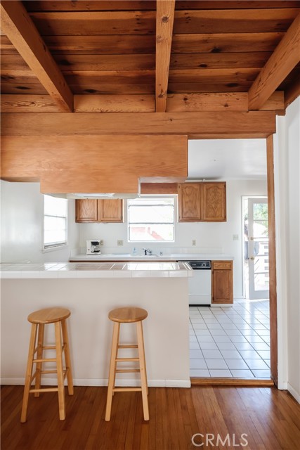 757 35th Street, Manhattan Beach, California 90266, 4 Bedrooms Bedrooms, ,2 BathroomsBathrooms,Residential,Sold,35th,SB21206332