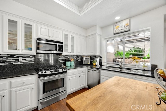 Detail Gallery Image 18 of 39 For 23985 Nicole Way, Yorba Linda,  CA 92887 - 4 Beds | 2/1 Baths