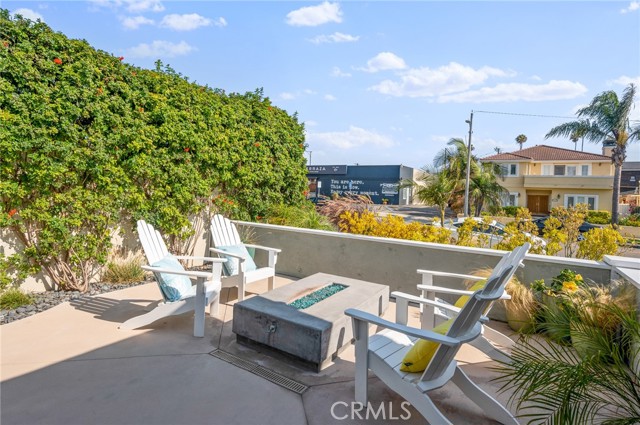 231 Avenue D, Redondo Beach, California 90277, 4 Bedrooms Bedrooms, ,2 BathroomsBathrooms,Residential,Sold,Avenue D,SB21179835