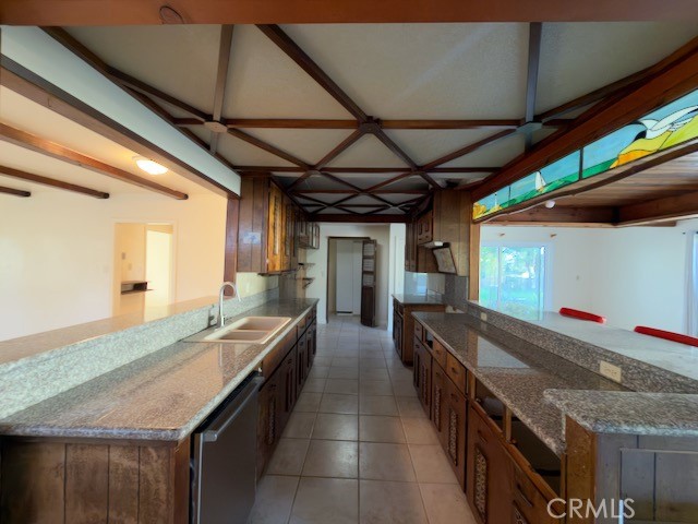 Detail Gallery Image 8 of 46 For 31912 Wrightwood, Bonsall,  CA 92003 - 2 Beds | 2 Baths