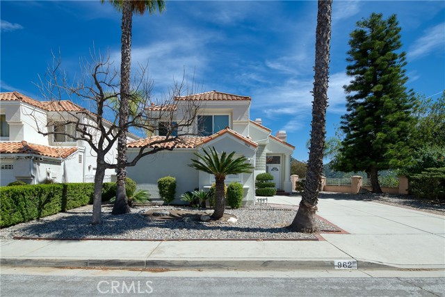 Detail Gallery Image 9 of 59 For 962 Calle Bella, Glendale,  CA 91208 - 4 Beds | 3 Baths