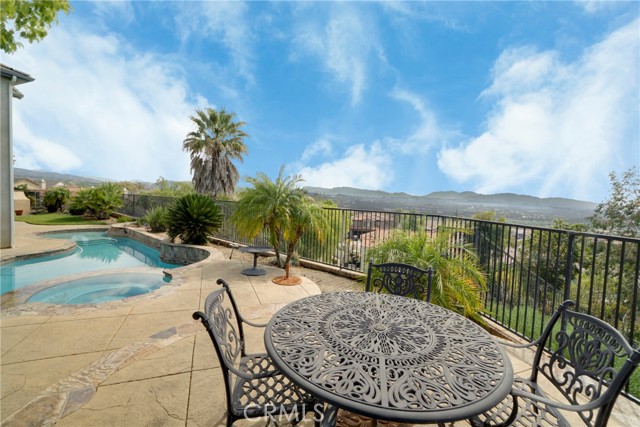 Detail Gallery Image 40 of 46 For 24306 via La Casa, Valencia,  CA 91354 - 4 Beds | 3 Baths