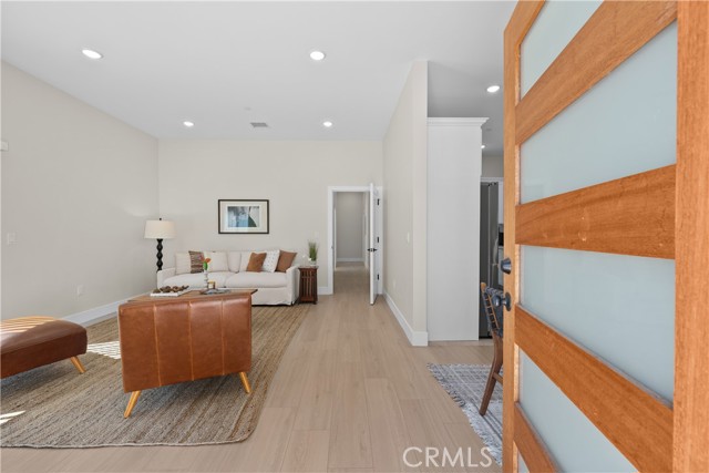 16360 Parthenia photo 51
