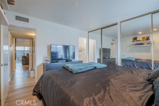 Detail Gallery Image 9 of 21 For 18350 Hatteras St #132,  Tarzana,  CA 91356 - 2 Beds | 2 Baths