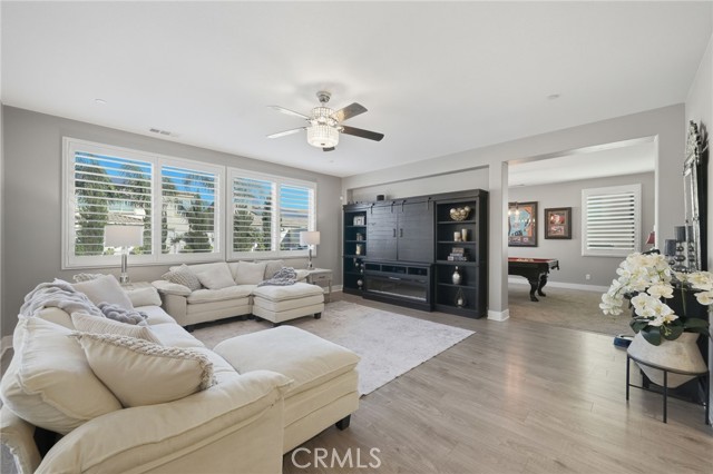 Detail Gallery Image 15 of 68 For 36745 Braken Way, Lake Elsinore,  CA 92532 - 5 Beds | 3 Baths