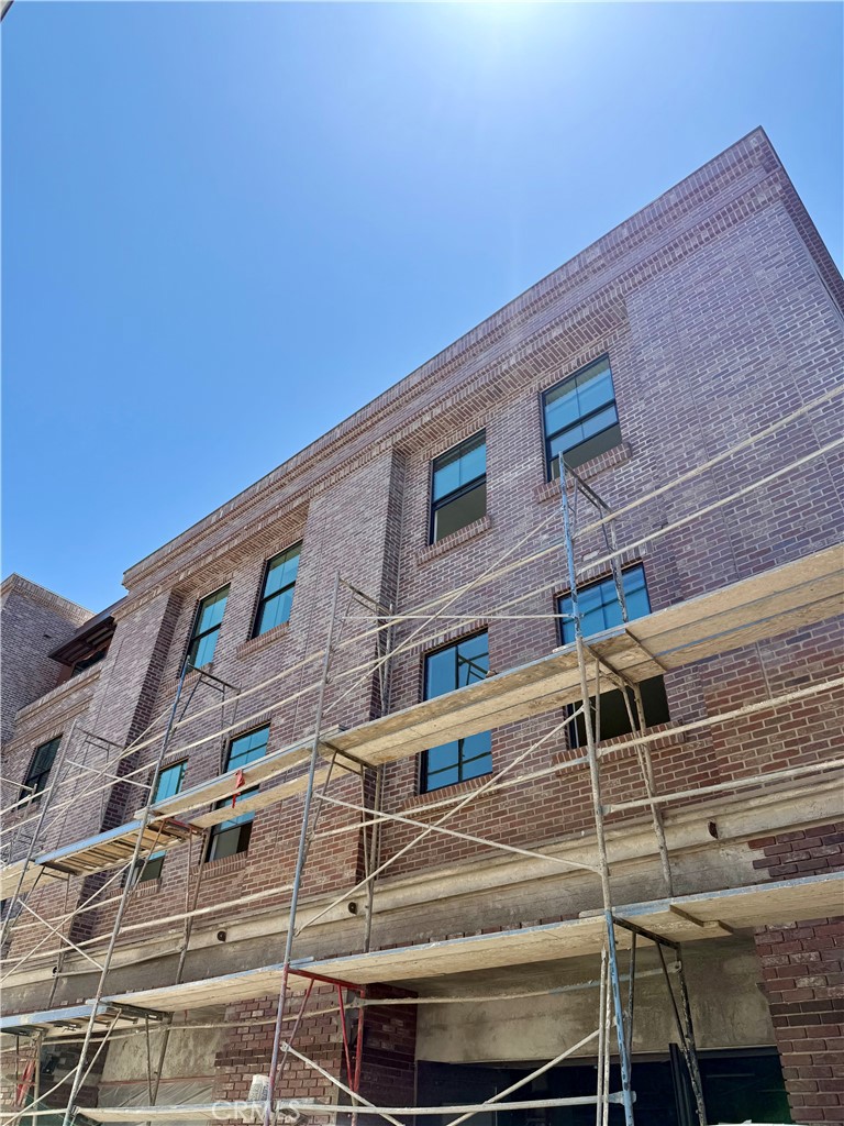 581 Higuera Street #203