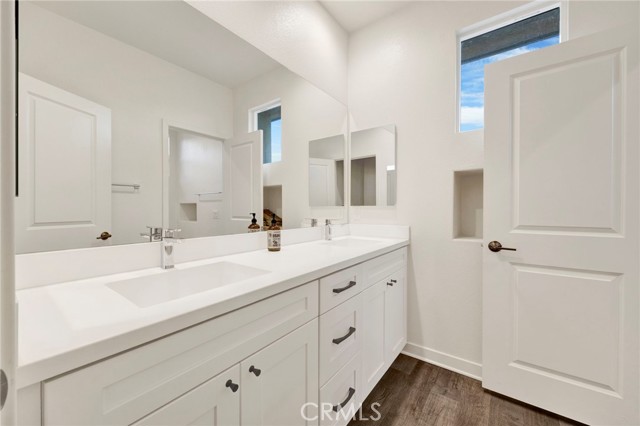 Detail Gallery Image 31 of 49 For 28427 Ascent, Saugus,  CA 91350 - 3 Beds | 3 Baths