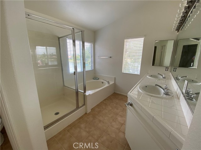 28562 Brige Water Lane, Menifee CA: https://media.crmls.org/medias/a164c379-eb97-40a1-9ab1-bc7af7ead79c.jpg