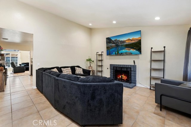 Detail Gallery Image 7 of 30 For 14818 Bluebell Dr, Chino Hills,  CA 91709 - 4 Beds | 2 Baths