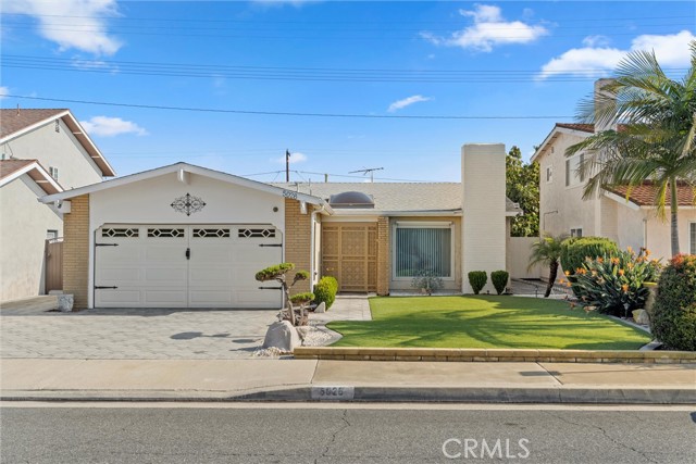 Detail Gallery Image 1 of 1 For 5026 Meadow Wood Ave, Lakewood,  CA 90712 - 2 Beds | 2 Baths