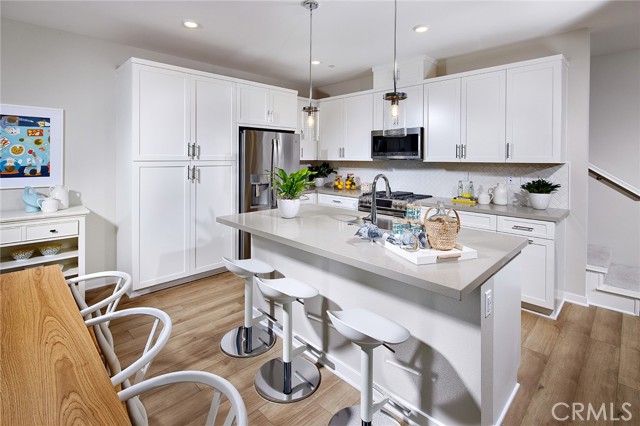 Detail Gallery Image 1 of 1 For 4012 Spring Haven Ln, Corona,  CA 92883 - 3 Beds | 2/1 Baths