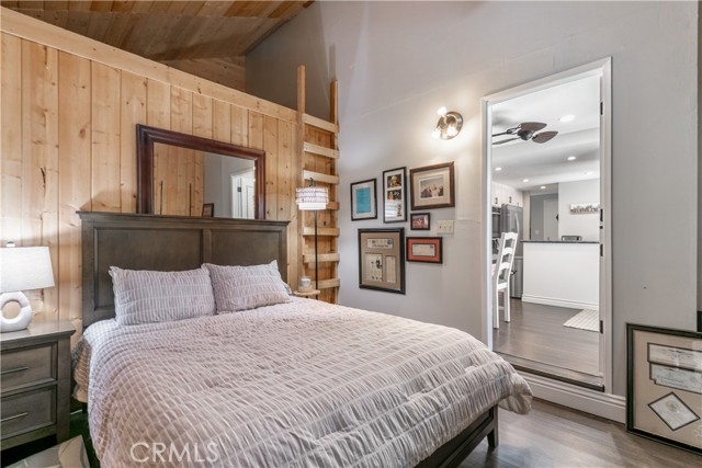 248 Hemlock Drive, Lake Arrowhead CA: https://media.crmls.org/medias/a167e495-7134-4e3f-8f47-ea7ce2f42db4.jpg