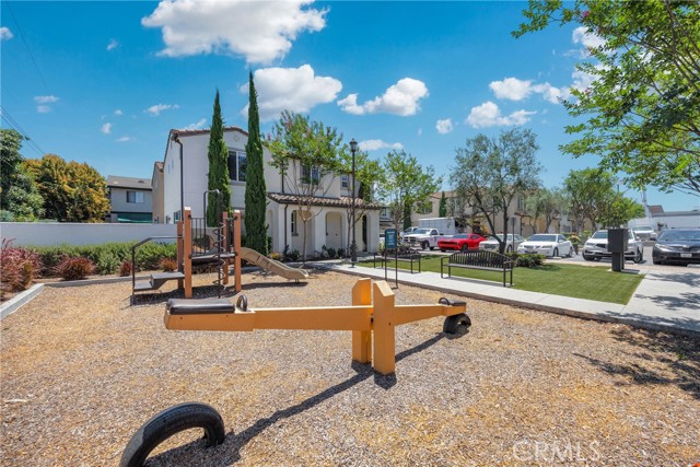 13450 Prosperity Place, Garden Grove CA: https://media.crmls.org/medias/a167e683-3038-4a4f-b9ec-aabf27f62ec3.jpg