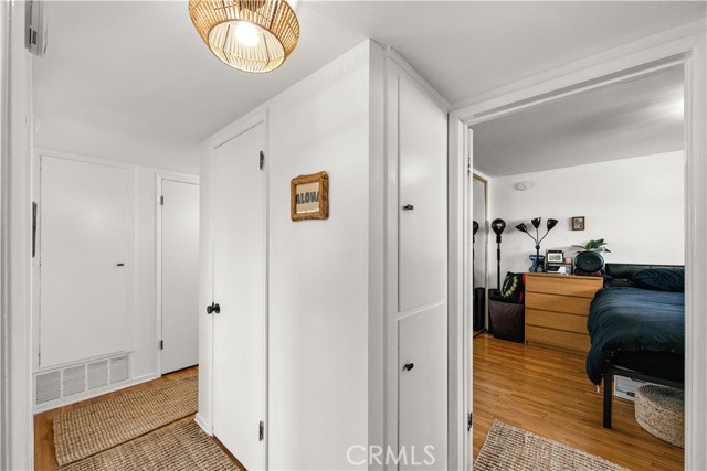 Detail Gallery Image 26 of 41 For 4065 Ursula #6,  Los Angeles,  CA 90008 - 2 Beds | 1 Baths