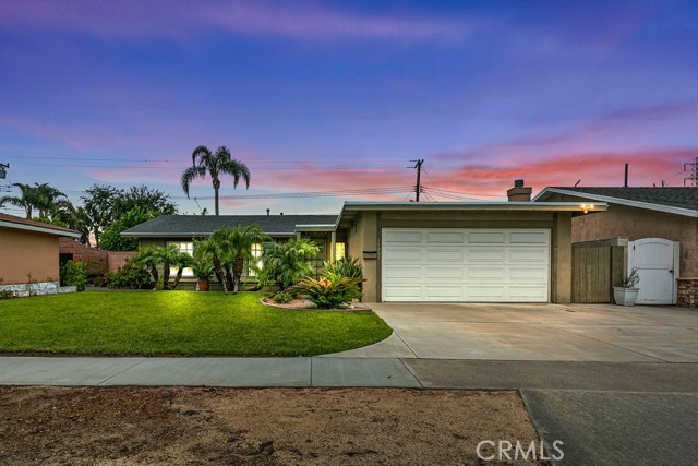 19301 Mauna Ln, Huntington Beach, CA 92646