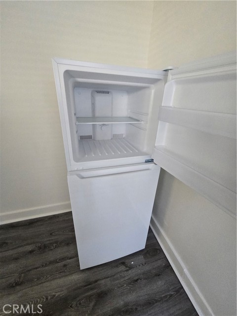 Detail Gallery Image 18 of 23 For 551 W 10th St #3,  Long Beach,  CA 90813 - 0 Beds | 1 Baths