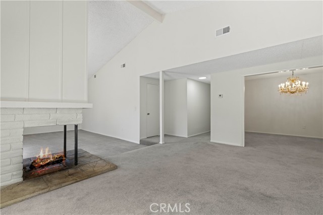 Detail Gallery Image 11 of 55 For 18900 Ledan St, Northridge,  CA 91324 - 4 Beds | 2 Baths