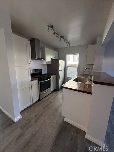 Detail Gallery Image 10 of 24 For 24311 Santa Clara Avenue #1,  Dana Point,  CA 92629 - 2 Beds | 1/1 Baths