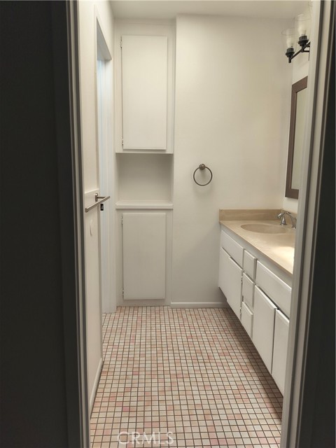 16942 Westwood Lane, Huntington Beach CA: https://media.crmls.org/medias/a1696a20-cc02-484f-b3c4-910edbd0dd38.jpg