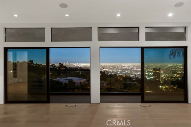 Detail Gallery Image 34 of 35 For 9336 Lloydcrest Dr, Beverly Hills,  CA 90210 - 3 Beds | 2 Baths