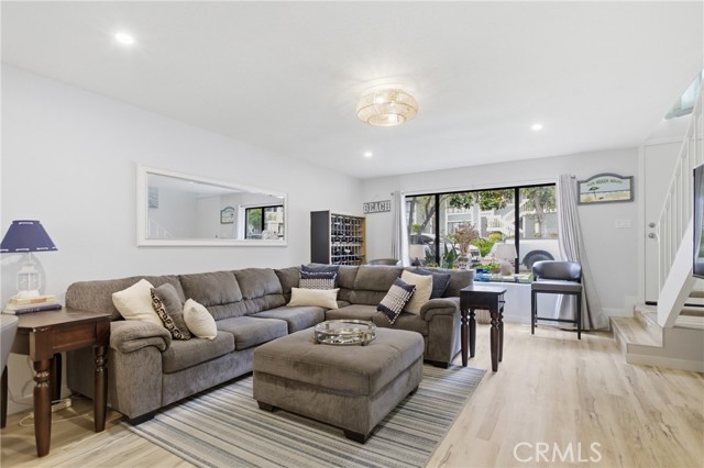 Detail Gallery Image 5 of 40 For 24506 Copper Cliff Ct #62,  Lake Forest,  CA 92630 - 2 Beds | 1/1 Baths