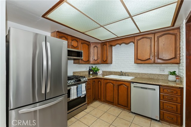 Detail Gallery Image 22 of 41 For 22771 Fir Ln, Crestline,  CA 92325 - 4 Beds | 2/1 Baths