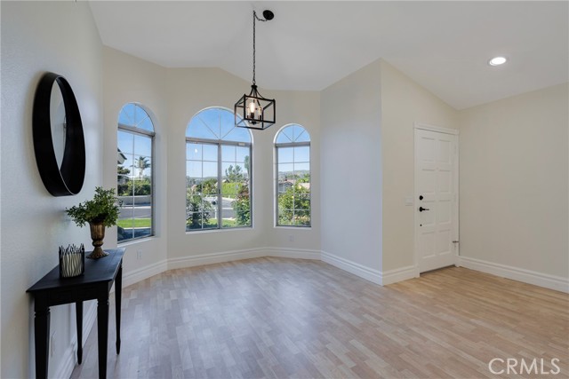 Detail Gallery Image 10 of 50 For 8496 East Meadowridge Street, Anaheim Hills,  CA 92808 - 4 Beds | 2 Baths