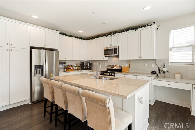 Detail Gallery Image 12 of 40 For 4846 S Monarch Pl, Ontario,  CA 91762 - 4 Beds | 3 Baths