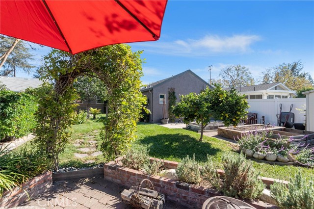 Detail Gallery Image 13 of 48 For 528 N Cambridge St, Orange,  CA 92867 - 3 Beds | 2 Baths