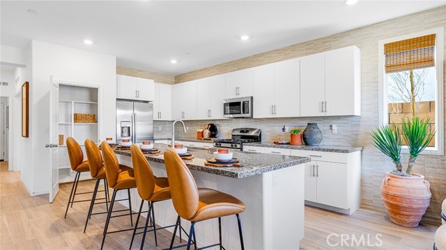 Detail Gallery Image 7 of 26 For 65247 Avenida De Paz, Desert Hot Springs,  CA 92240 - 5 Beds | 3 Baths