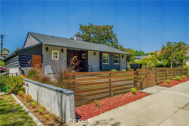 2921 North Frederic Street photo 1