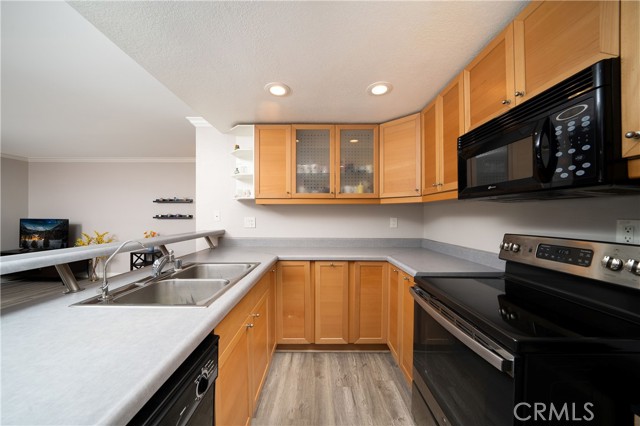 4109 Apricot Drive, Irvine CA: https://media.crmls.org/medias/a16c3c9a-5886-4b67-bc30-0a12f65bcd90.jpg