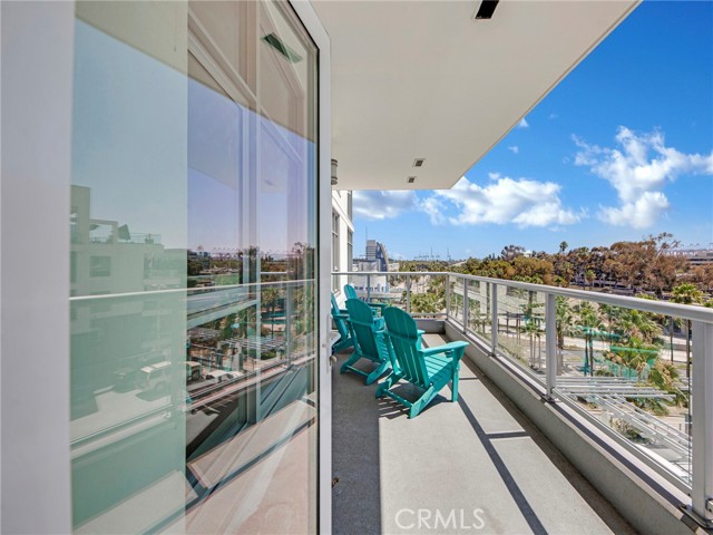 Detail Gallery Image 23 of 52 For 411 W Seaside Way #405,  Long Beach,  CA 90802 - 2 Beds | 2 Baths