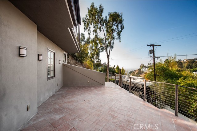 Detail Gallery Image 2 of 29 For 8655 Hillside Ave, Los Angeles,  CA 90069 - 4 Beds | 4 Baths