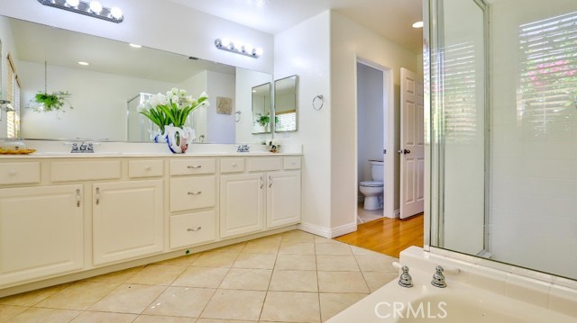 Detail Gallery Image 51 of 57 For 21817 Charlotte Ct, Canoga Park,  CA 91304 - 5 Beds | 2/1 Baths