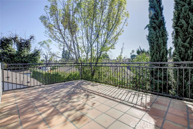 Detail Gallery Image 37 of 55 For 6648 Gaviota Ave, Lake Balboa,  CA 91406 - 4 Beds | 4 Baths