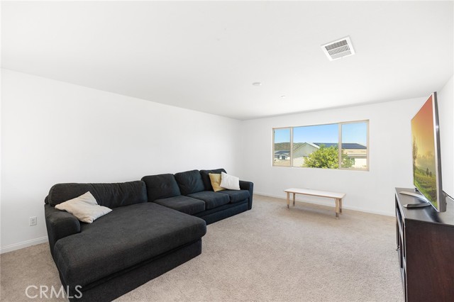 Detail Gallery Image 15 of 30 For 33076 Lirac Ln, Winchester,  CA 92596 - 6 Beds | 4/1 Baths