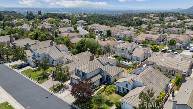 5795 Blackbird Lane, La Verne CA: https://media.crmls.org/medias/a16dff21-f072-424b-a134-144cdbd41404.jpg