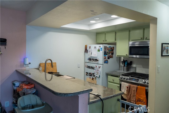 Detail Gallery Image 5 of 17 For 327 Chestnut Ave #201,  Long Beach,  CA 90802 - 2 Beds | 2 Baths