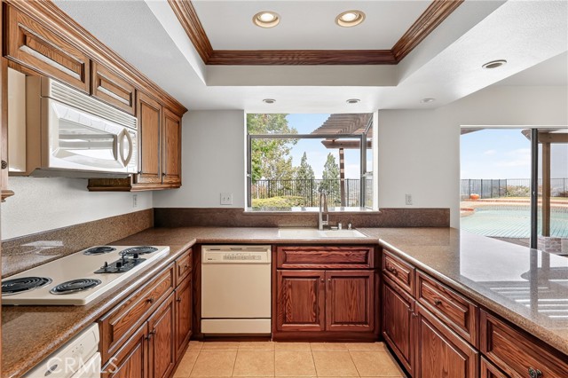 Detail Gallery Image 15 of 54 For 314 Smokeridge Ter, Anaheim Hills,  CA 92807 - 5 Beds | 3 Baths