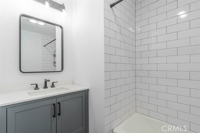 Detail Gallery Image 22 of 36 For 4430 Noble Ave #202,  Sherman Oaks,  CA 91403 - 2 Beds | 2 Baths