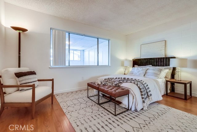 Detail Gallery Image 24 of 66 For 26832 Avenue of the Oaks #D,  Newhall,  CA 91321 - 2 Beds | 2 Baths