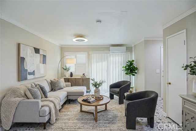 Front Image Thumbnail for CROC26012173