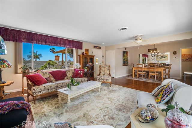 30802 Marilyn Drive, Laguna Beach CA: https://media.crmls.org/medias/a170bc7b-d56d-4d1c-8d2b-fd2a6a8e30f1.jpg