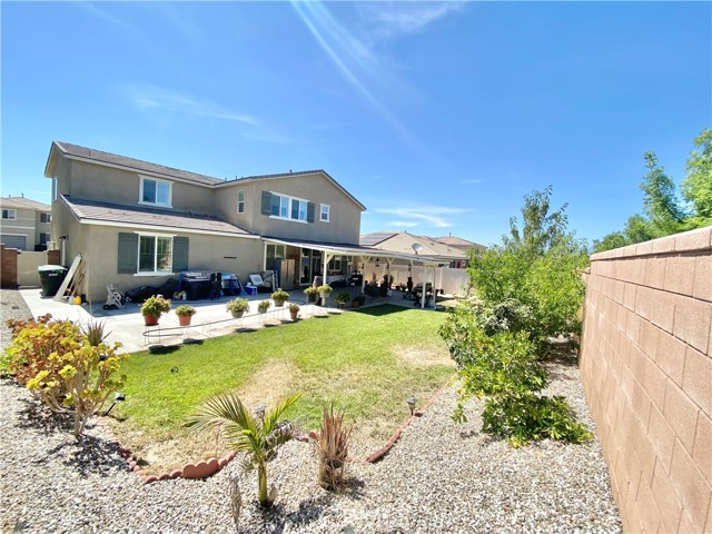 Detail Gallery Image 15 of 19 For 1011 Balsam St, Calimesa,  CA 92320 - 4 Beds | 3 Baths