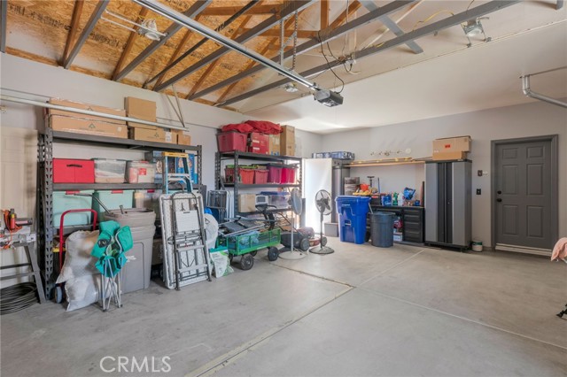 12776 Berrydale Street, Victorville CA: https://media.crmls.org/medias/a1714a4a-5289-4dde-b05c-d640093f069a.jpg