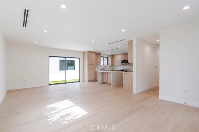 Detail Gallery Image 17 of 36 For 6219 Sylvia Ave, Tarzana,  CA 91335 - 3 Beds | 2 Baths