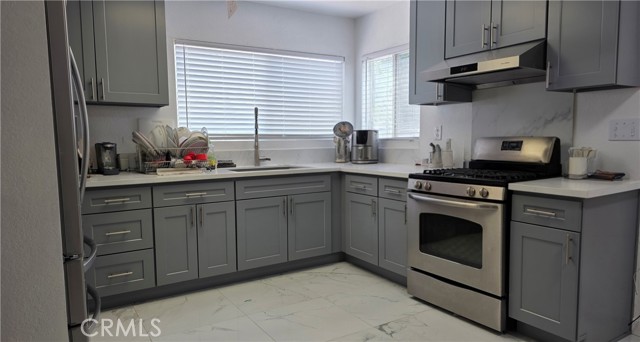 130 Ashbrook Lane, Pomona CA: https://media.crmls.org/medias/a171fbeb-d50f-4ecc-9282-6388c298bd91.jpg